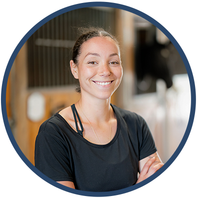 Kianna Simpson  Kianna Simpson  - Manning Equine Vet Services